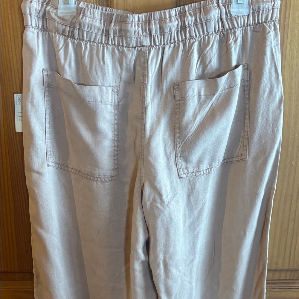Woman’s Tan Casual Pants - Picture 3 of 7